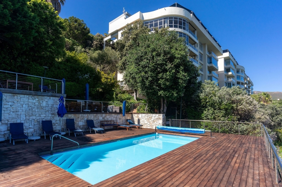 To Let 3 Bedroom Property for Rent in Hout Bay Beachfront Western Cape